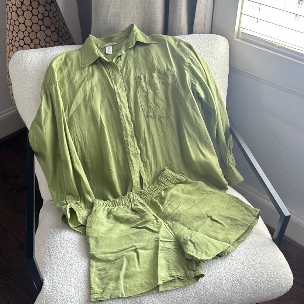 H&M Green Button-Up Shirt and Shorts Set